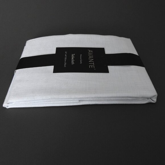 NWT Oblong Polyester Tablecloth White Silver Thread Deluxe 84" Any Occasion - Picture 8 of 8